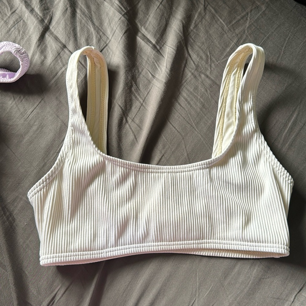 Tiger Mist XS white bikini top - Free with Purchase!